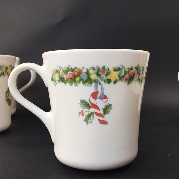 Corning USA Set of 4 Vintage Christmas Joy Coffee Tea Cups Mugs Corelle - Picture 4 of 8